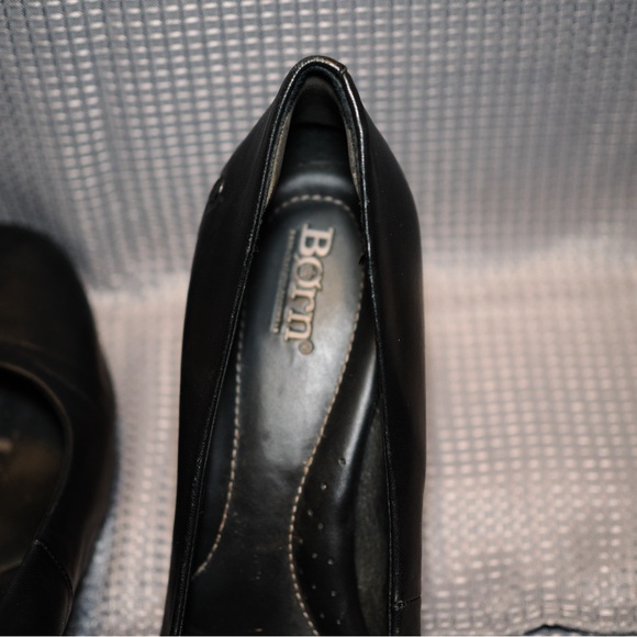Born Elegant Black Leather Heels - Picture 2 of 6